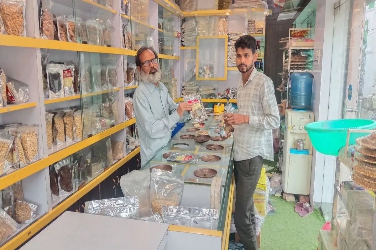 जंग की आग… मिर्च मसाले से लेकर ड्राई फ्रूट्स हुए महंगे