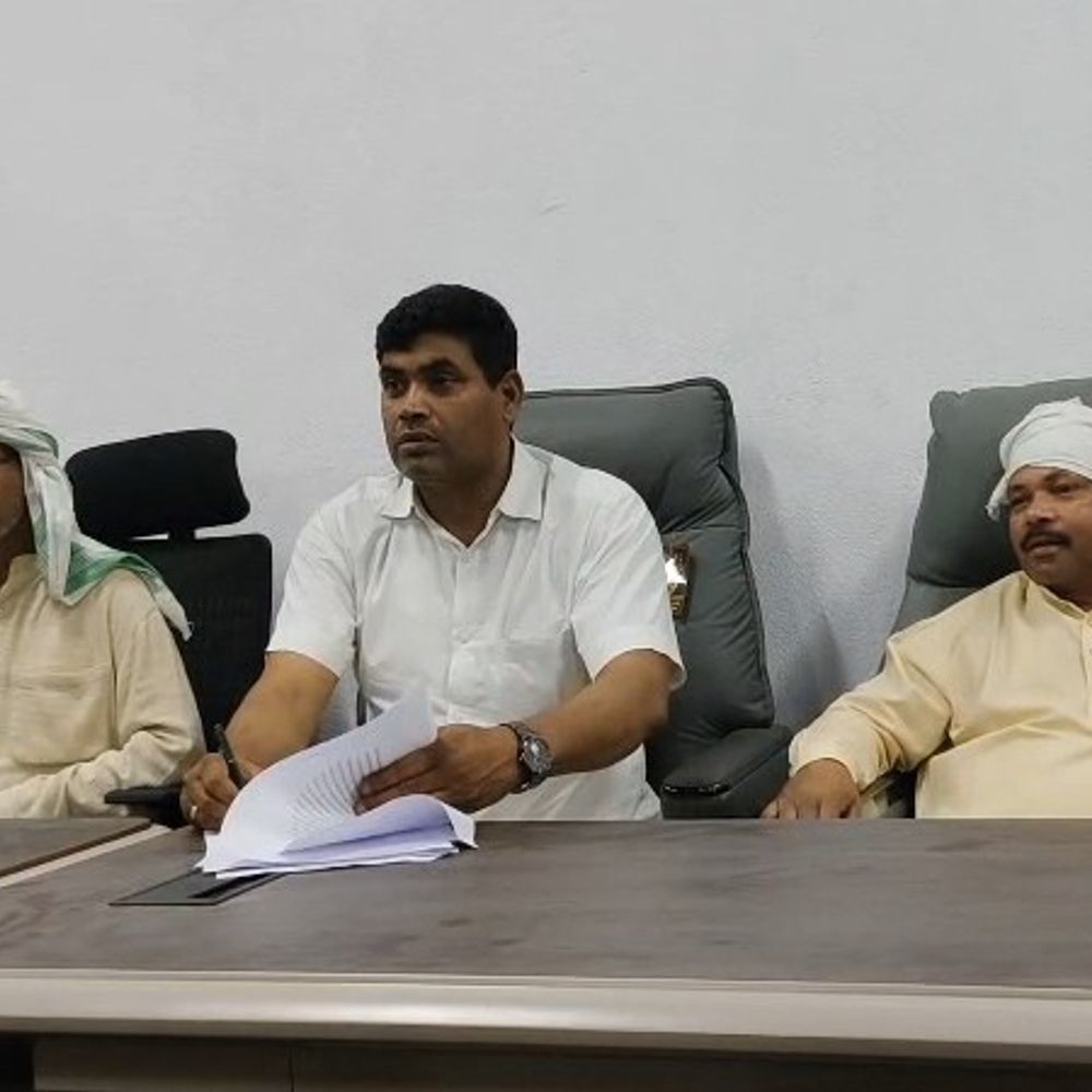 फर्जीवाड़ा मामले में पूर्व विधायक पप्पू खां फरार:व्यवसायी ललन कुमार ने लगाई जान की सुरक्षा की गुहार, कहा- एक करोड़ रुपये की रंगदारी मांगी थी