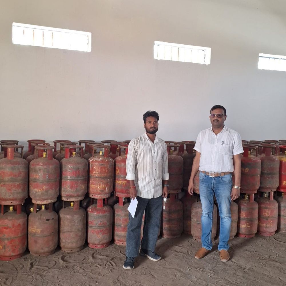 नवादा में एलपीजी गैस की कोई कमी नहीं:जिला पदाधिकारी ने कहा -आपूर्ति व्यवस्था सामान्य, पर्याप्त स्टॉक उपलब्ध