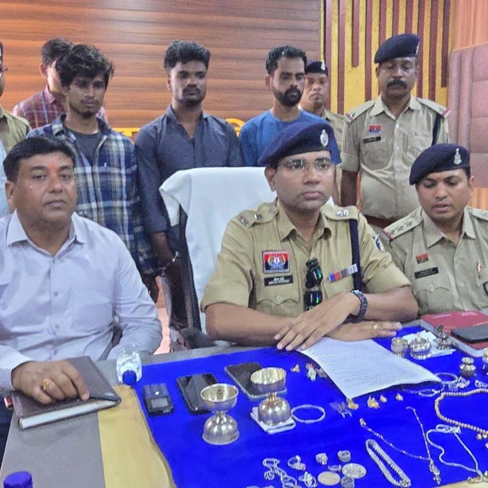 हैदराबाद से अंतरराज्यीय ‘शेट्टी गैंग’ के 3 सदस्य गिरफ्तार:राजनांदगांव पुलिस ने 5 लाख के जेवरात बरामद किए, कई चोरियां कबूलीं