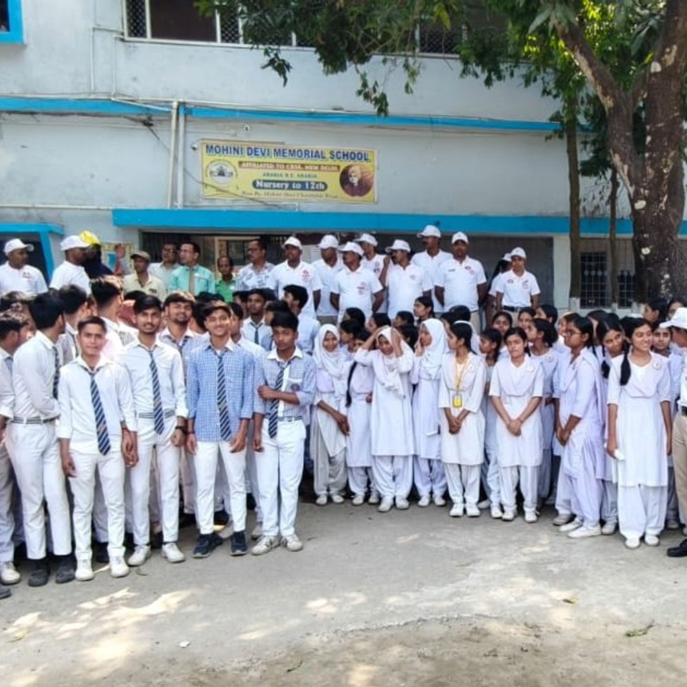 अररिया के स्कूलों में फायर सेफ्टी मॉक ड्रिल:छात्रों को आग से बचाव का प्रैक्टिकल ट्रेनिंग दिया गया