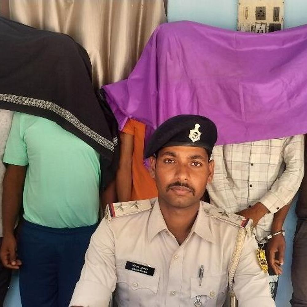 कटिहार के फलका थाना उपद्रव में 5 आरोपी गिरफ्तार:पुलिस पर हमला और सरकारी हथियार छीनने की कोशिश