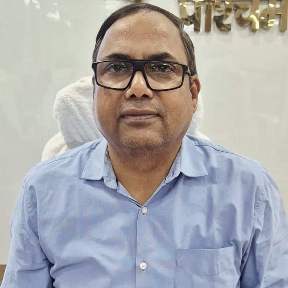 बेतिया में LPG दुरुपयोग पर सख्ती:होटल-ढाबों की जांच का आदेश, घरेलू सिलेंडर के कमर्शियल इस्तेमाल पर कार्रवाई, पारदर्शी सप्लाई के निर्देश