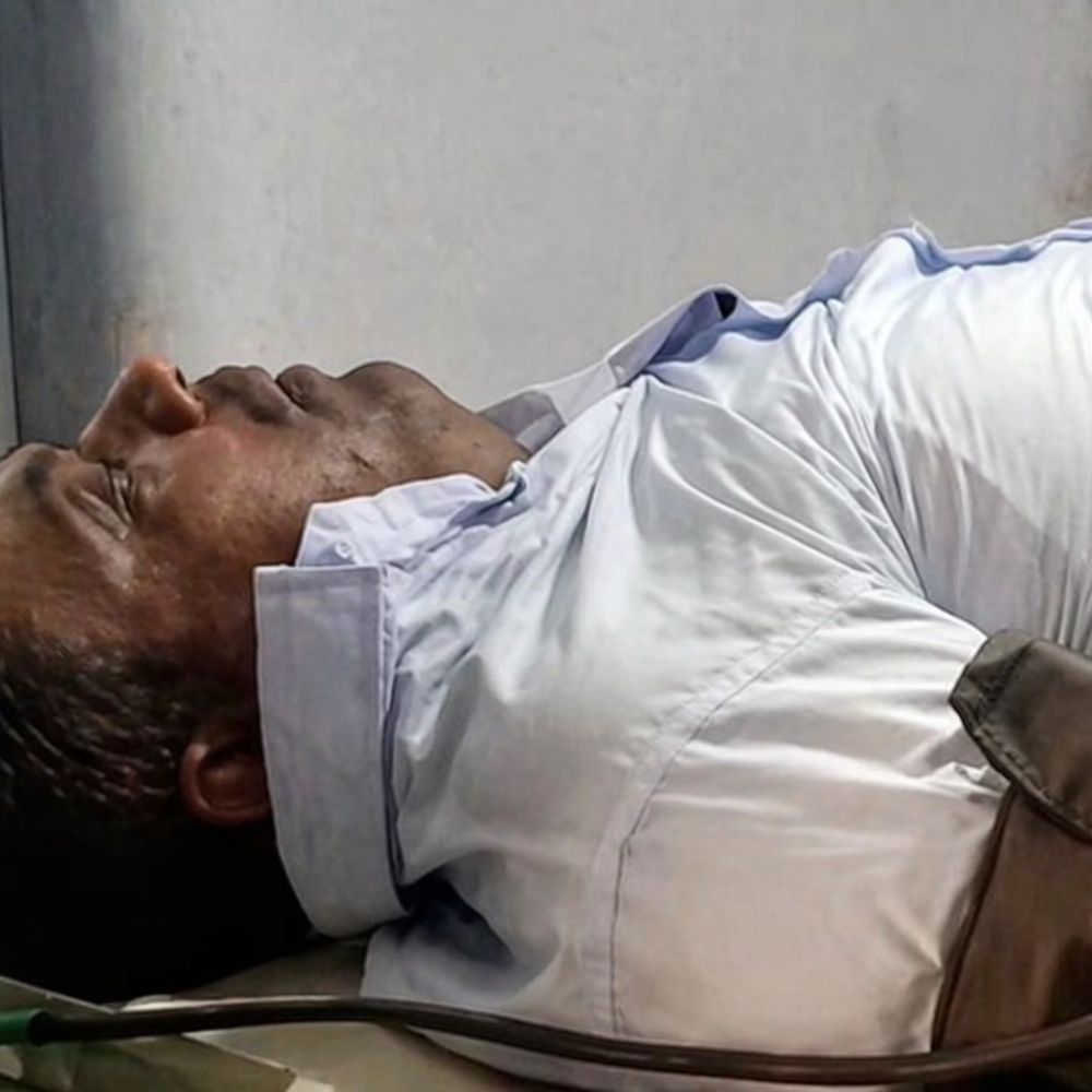 जनगणना प्रशिक्षण के दौरान एकमा BEO की तबीयत बिगड़ी:सदर अस्पताल छपरा रेफर; ब्लड प्रेशर बढ़ने से अस्वस्थ हुए