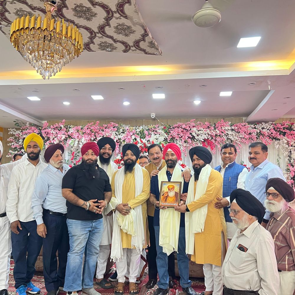 खालसा सृजना दिवस पर सम्मान समारोह आयोजित:बाराबंकी में 21 हस्तियों को किया गया सम्मानित