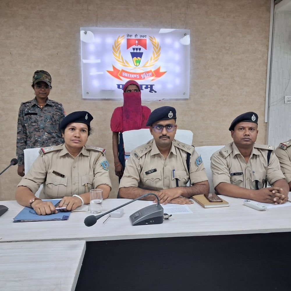गढ़वा के दंपती ने की पलामू में महिला की हत्या:दो दिनों तक शव को घर में रखा फिर बाउंड्री के बाहर फेंक हुए फरार
