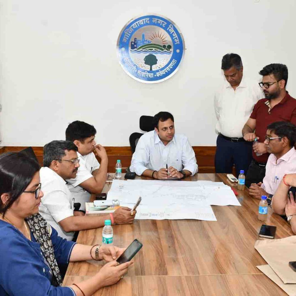 गाजियाबाद में 92 करोड़ का स्पोर्ट्स कॉम्प्लेक्स निर्माण शुरू:खिलाड़ियों को मिलेंगी विश्वस्तरीय सुविधाएं, 15 महीने में होगा तैयार