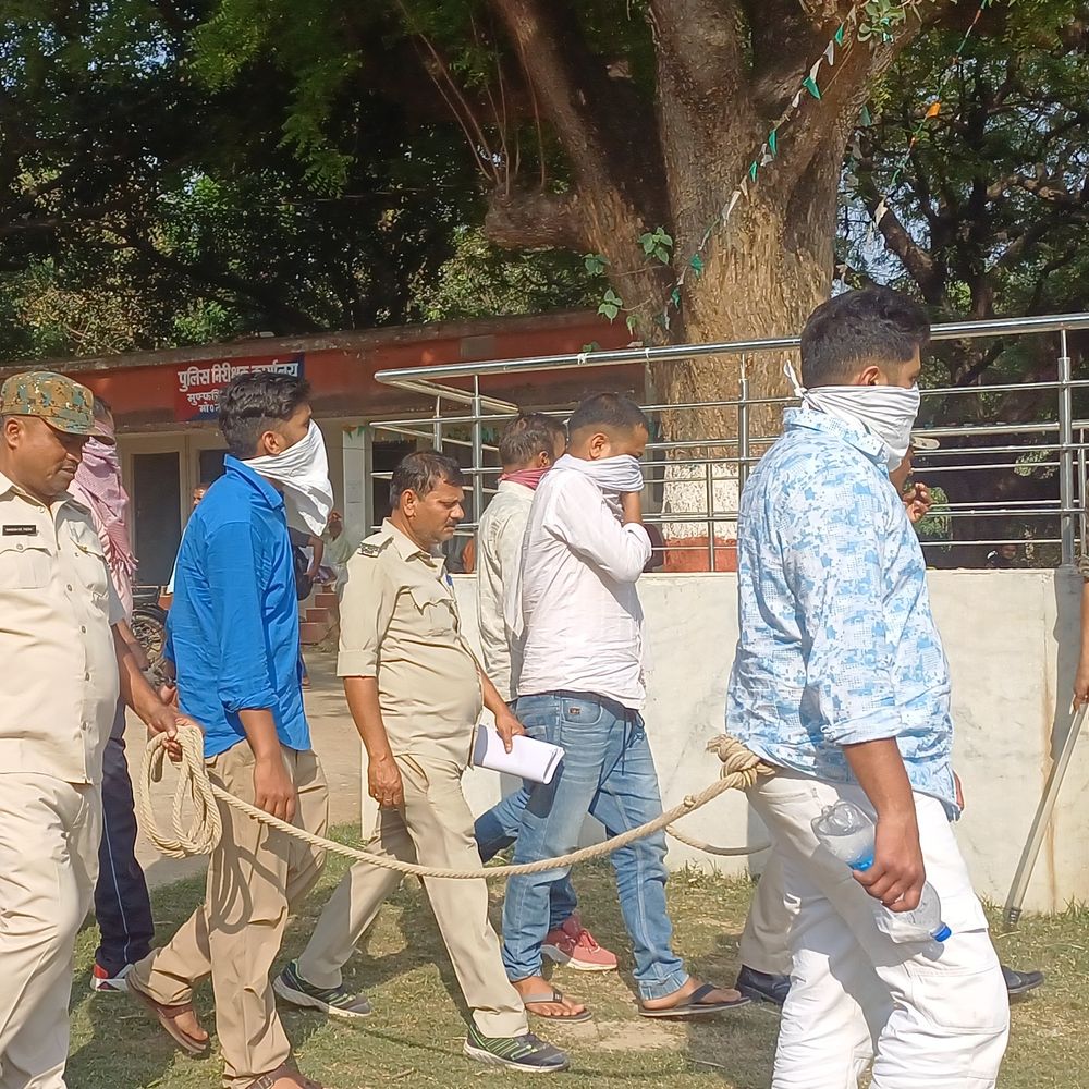मुंगेर में BPSC पेपर लीक की साजिश नाकाम:17 अभ्यर्थी-4 एजेंट गिरफ्तार, मास्टरमाइंड पकड़ा गया, हाईटेक तरीके से चीटिंग की तैयारी