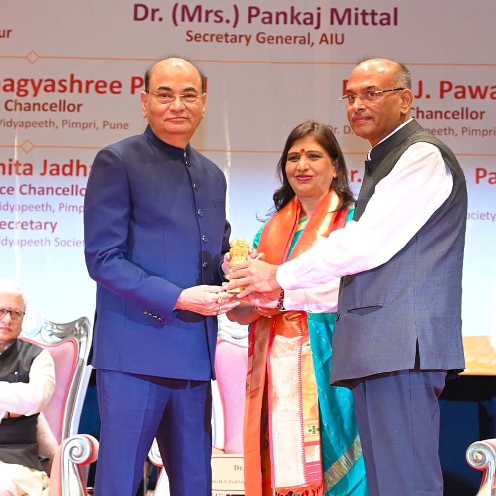 ज्ञान और नवाचार से ही बनेगा आत्मनिर्भर भारत:एआईयू के 100वें सम्मेलन में बोले-कुलपति विनय पाठक