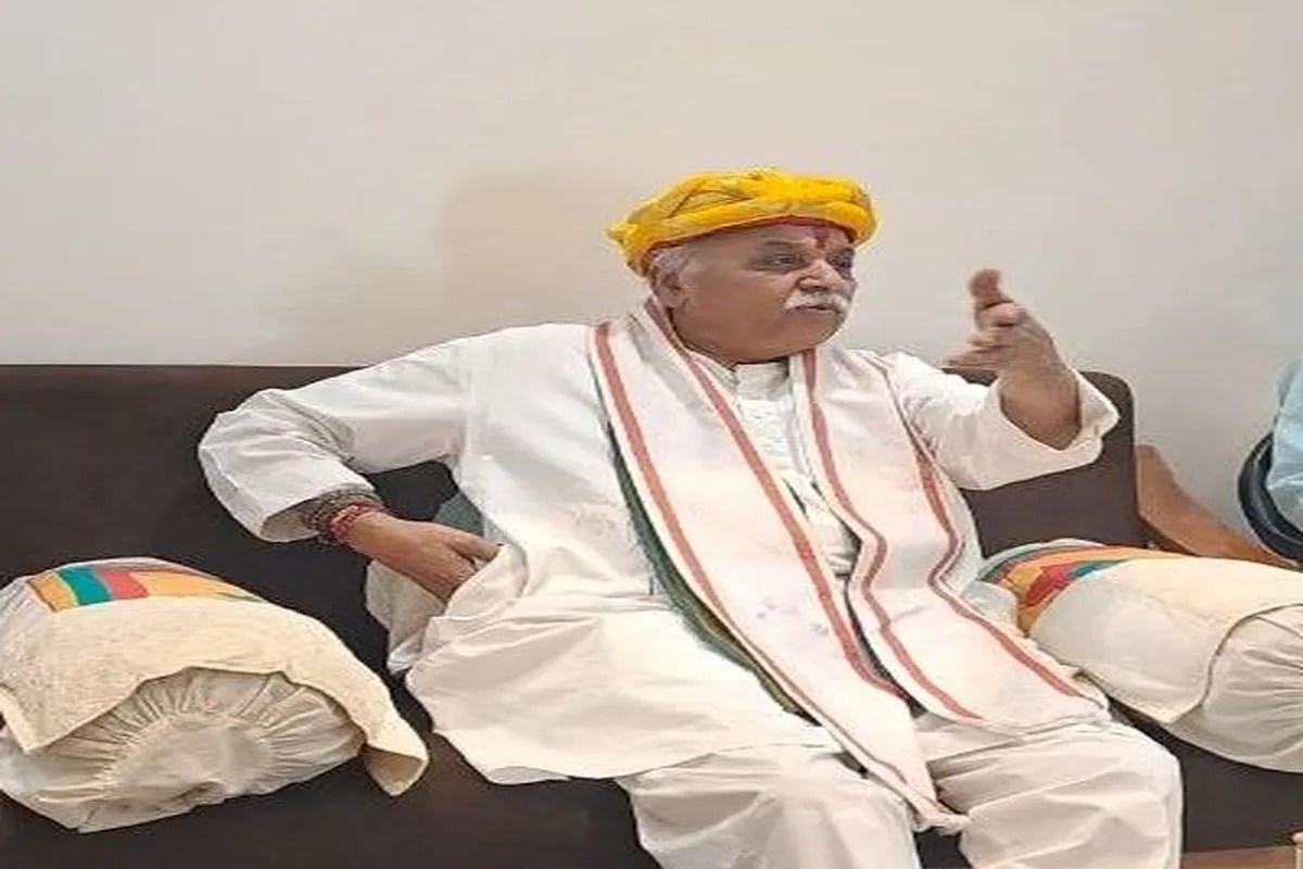 हिंदू परिषद के राष्ट्रीय अध्यक्ष तोगडिय़ा बोले…बेटियों को मोनालिसा बनने से बचाओ… लव जिहाद से बचाने जिम्मेदारी परिवार की