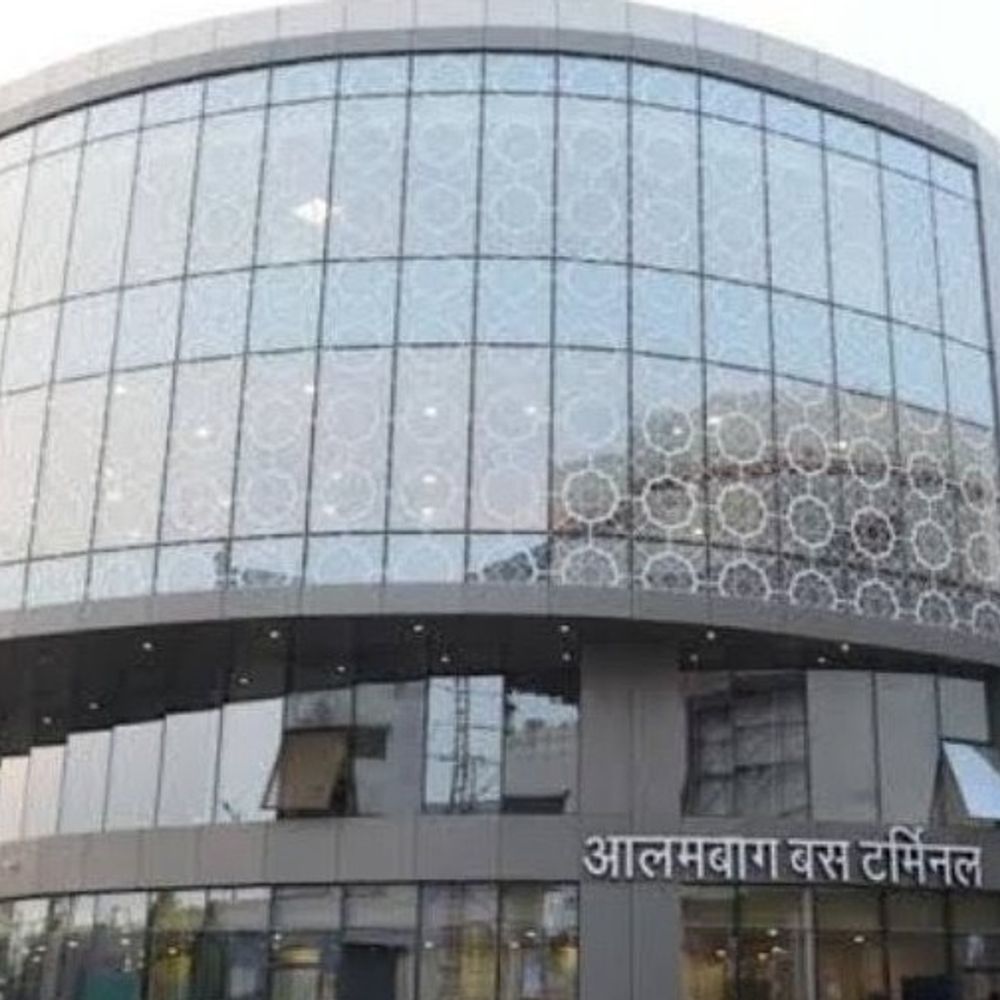 हाइड्रोजन बसों से बदलेगा यूपी का परिवहन तंत्र:चारबाग-विभूतिखंड का कायाकल्प, आउटर रिंग पर 8 नए बस अड्डे; निजीकरण पर भी जोर