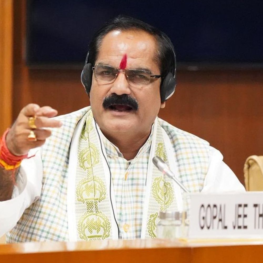 ‘दरभंगा को शिक्षा का हब बनाने के लिए सरकार प्रतिबद्ध’:जिले में तीसरे केंद्रीय विद्यालय के संचालन को मंजूरी; सांसद बोले- छात्रों के लिए वरदान साबित होगा