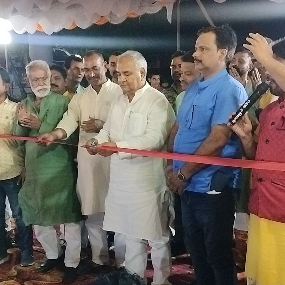 बिक्रमगंज के धारूपुर में दो गोला चैता महोत्सव:विधायक ने किया उद्घाटन, ग्रामीण संस्कृति पर जोर