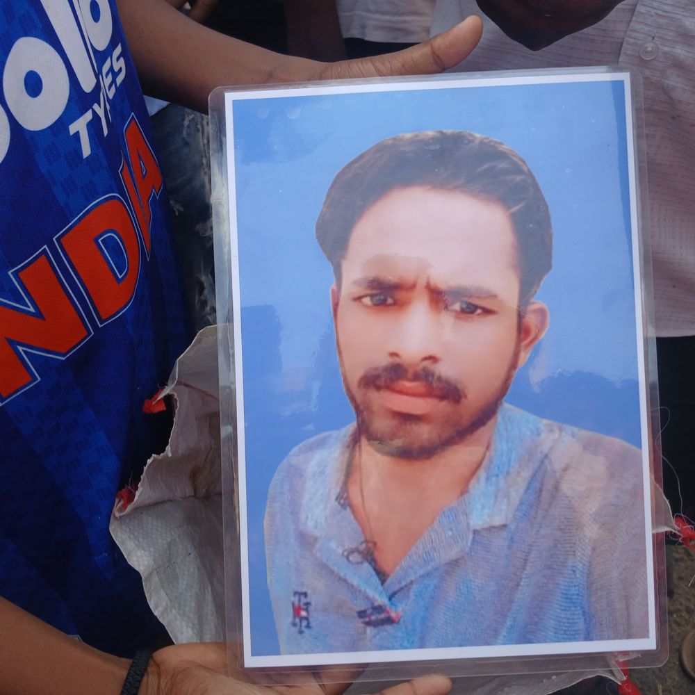 2 साल से लापता युवक का नाले से नरमुंड-जबड़ा बरामद:3 दोस्तों ने मिलकर दबाया गला;पुलिस के सामने कबूला जुर्म, बोला-मेरी बहन से चला रहा था अफेयर