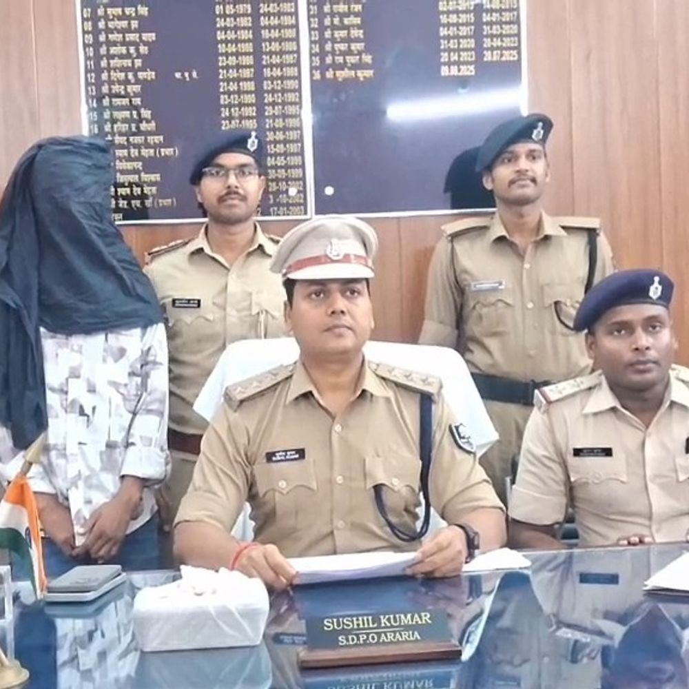 महिला मर्डर केस में 2 मुख्य आरोपी गिरफ्तार:अररिया में मामले का 48 घंटे में खुलासा, मृतका का मोबाइल फोन बरामद