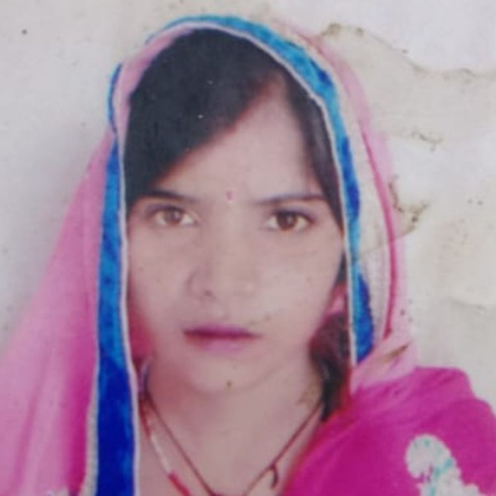 कासगंज में महिला की मौत के बाद बवाल:शव देखते ही भड़के मायके वाले, ससुरालियों को लाठी-डंडों से पीटा