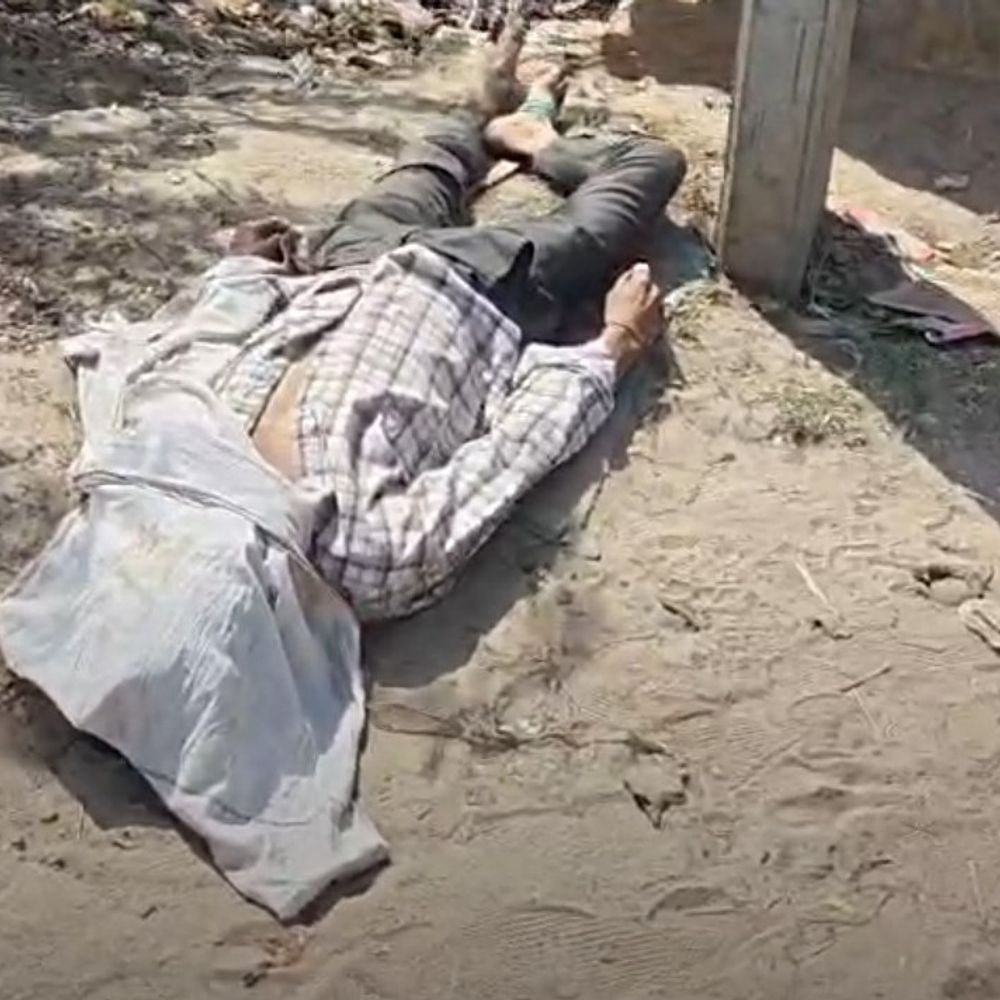 फरीदाबाद में सड़क किनारे मिला युवक का शव:घर से सब्जी लेने के लिए निकला, पत्नी करती रही इंतजार, शराब पीने का आदी