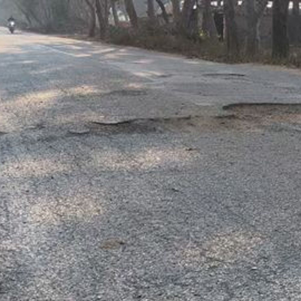 देवरिया के सोनूघाट-बरहज मार्ग को फोरलेन बनाने की मंजूरी:21 KM लंबे मार्ग के लिए 172 करोड़ की स्वीकृति, जल्द शुरू होगा निर्माण