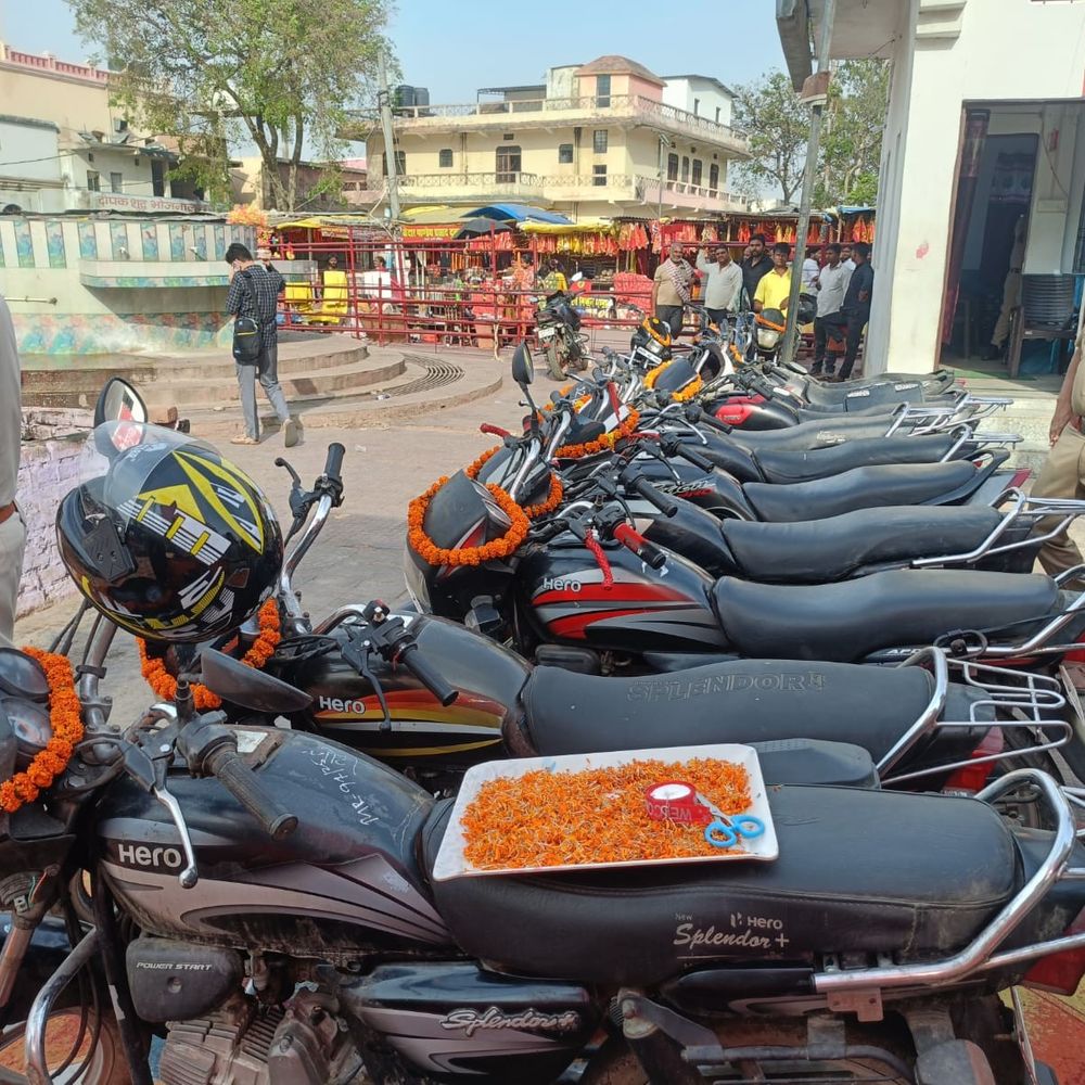 ऑपरेशन मुस्कान के तहत 70 मोबाइल-18 बाइक बरामद:गोपालगंज पुलिस ने गुमशुदा सामान मालिकों को लौटाया