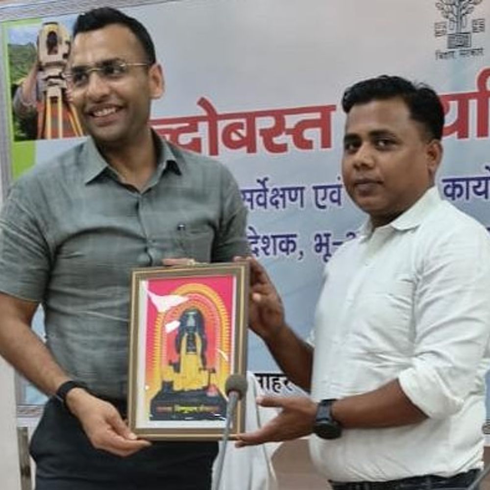 शेखपुरा में सर्वेक्षण वर्क में लापरवाही पर होगा एक्शन:लैंड रिकॉर्ड डायरेक्टर ने क्वालिटी, टाइम लिमिट पर ध्यान देने को कहा
