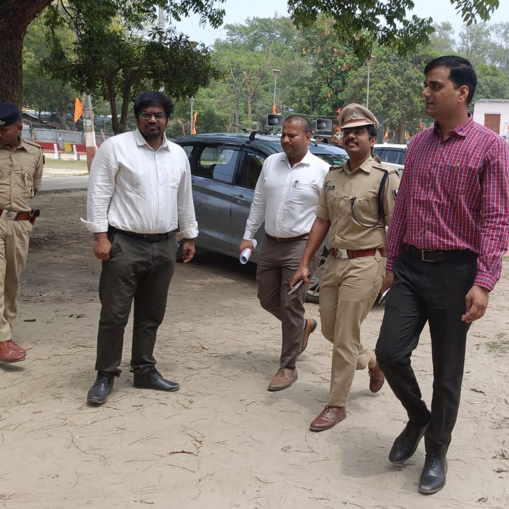 कटिहार में AEO एग्जाम, DM-SP ने किया इंस्पेक्शन:कदाचार मुक्त आयोजन के लिए सुरक्षा के कड़े इंतजाम