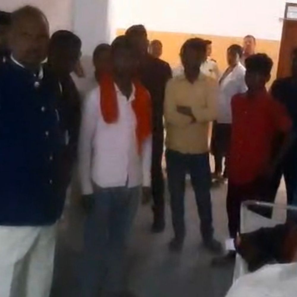 खगड़िया में NH-31 पर ट्रक-पिकअप की आमने-सामने टक्कर:पसराहा के पास हादसे में दो की मौत, दो घायल