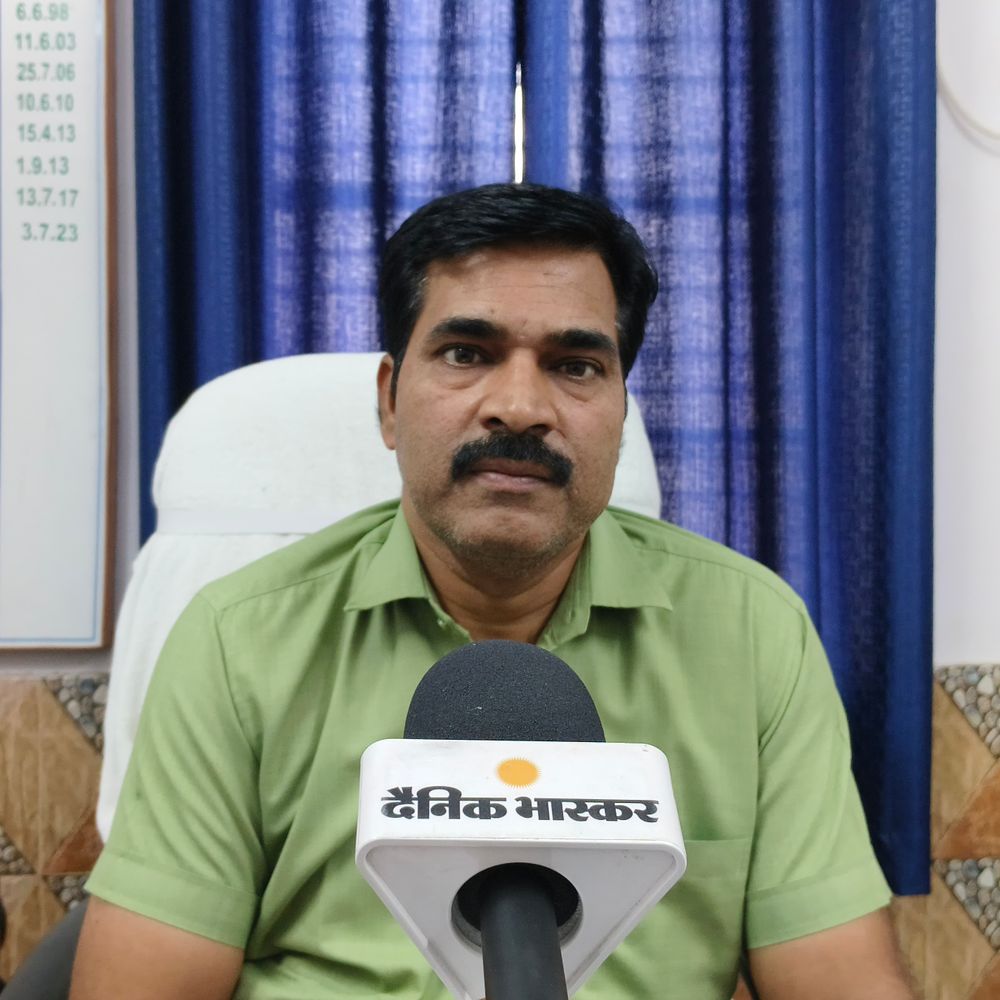 मऊ के किसानों को फार्मर आईडी बनवाना अनिवार्य:नहीं बनवाने पर सरकारी योजना और सम्मान निधि से होंगे वंचित