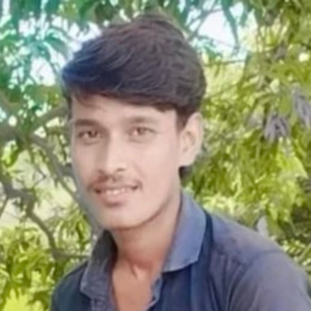मधुबनी में ट्रैक्टर ने बाइक सवार को मारी टक्कर, मौत:ईंट भट्ठे से पैसे जमा कर अपने घर लौट रहा था