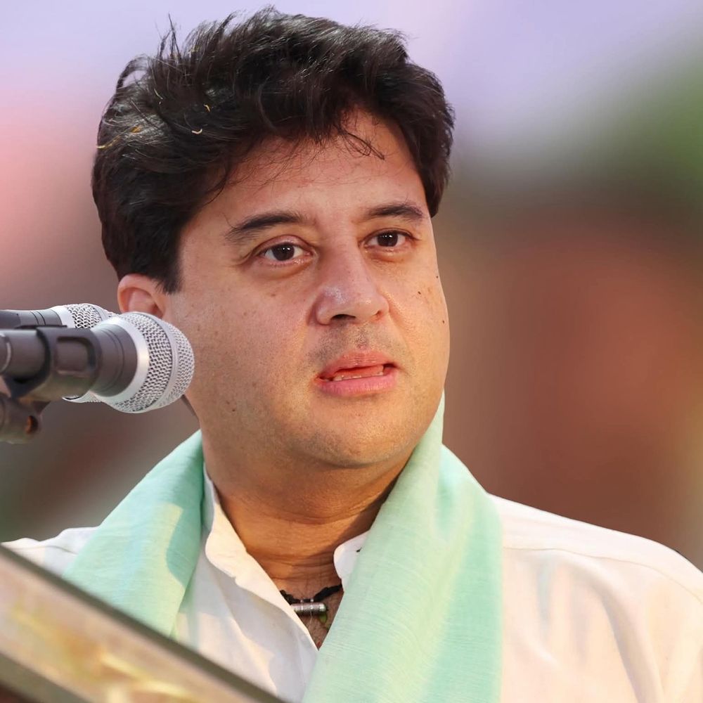 सिंधिया का 3 दिवसीय शिवपुरी दौरा आज से:छात्रावास, पंचायत भवन, सीवेज प्लांट और अदानी सीएसआर प्रोजेक्ट का उद्घाटन करेंगे