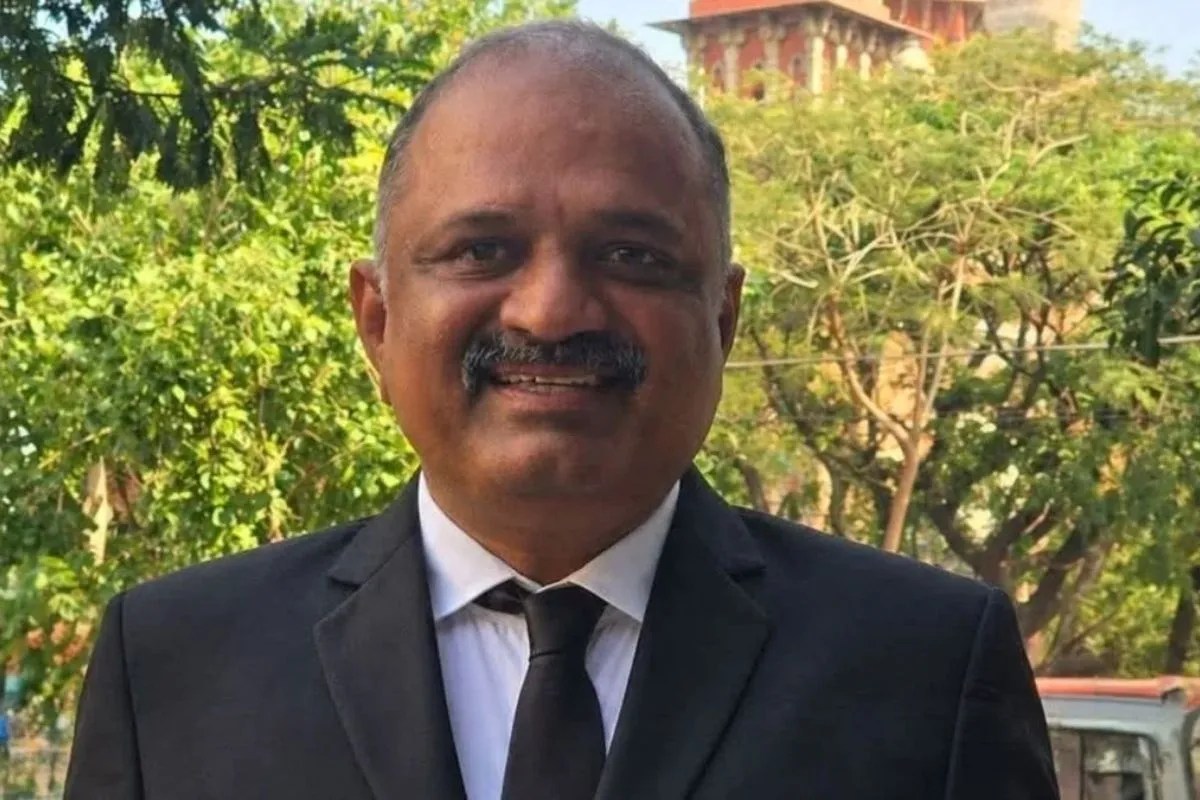 पूर्व PM राजीव गांधी की हत्या के जुर्म में 31 साल जेल की सजा भुगती, अब हाई कोर्ट में वकील बने ए.जी. पेरारिवलन