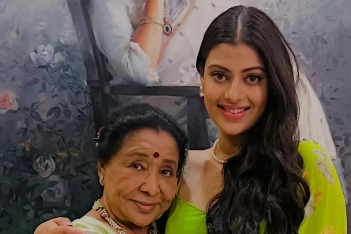 Asha Bhosle: हार्ट अटैक के बाद आशा भोसले को लेकर आया पहला हेल्थ अपडेट, पोती जनाई ने दी जानकारी