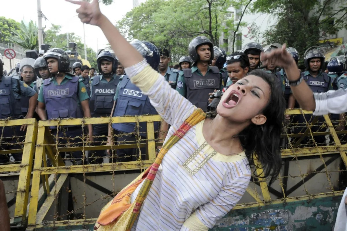 बांग्लादेश में क्राइम का बढ़ता ग्राफ, 13 महीनों में 700 से ज्यादा रेप, महिलाओं के खिलाफ बढ़ रही है हिंसा