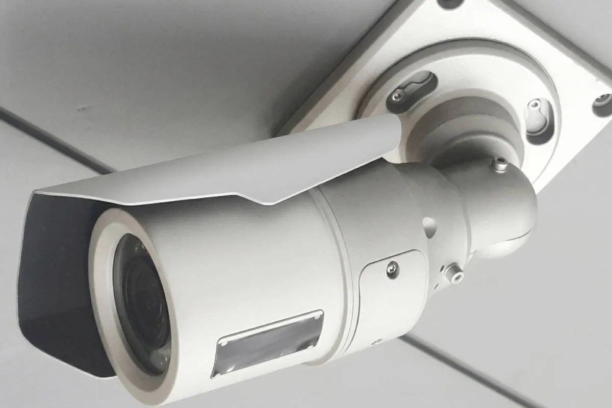 CCTV Ban: भारत में आज से चीनी सीसीटीवी कैमरों की बिक्री पर लगी रोक, जानिए क्या है नया नियम