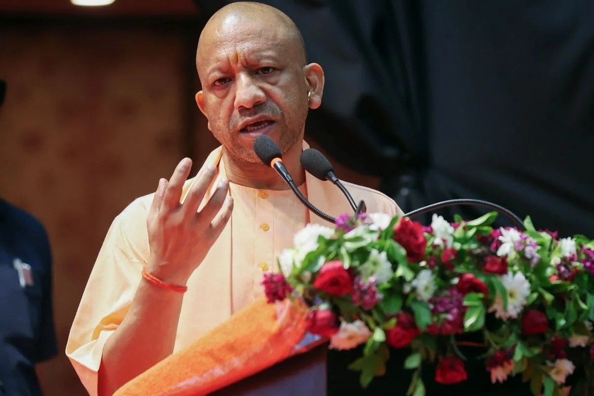 योगी आदित्यनाथ ने बोले- ‘मियांपुर’ अब होगा ‘रविंद्रनगर’, बांग्लादेशी हिंदू परिवारों को मिला जमीन का हक