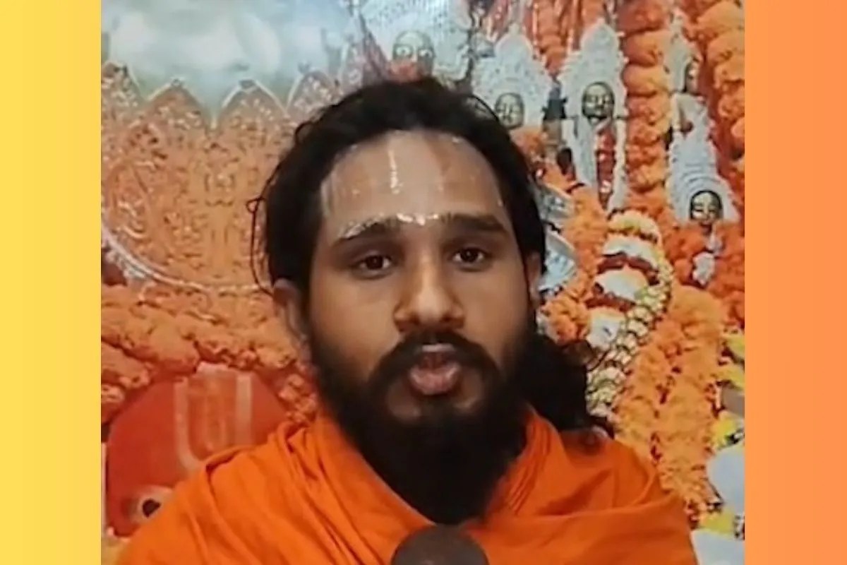 अयोध्या के संतों ने अखिलेश यादव को बताया ‘नकली हिंदू’, नकली संत वाले बयान पर किया पलटवार