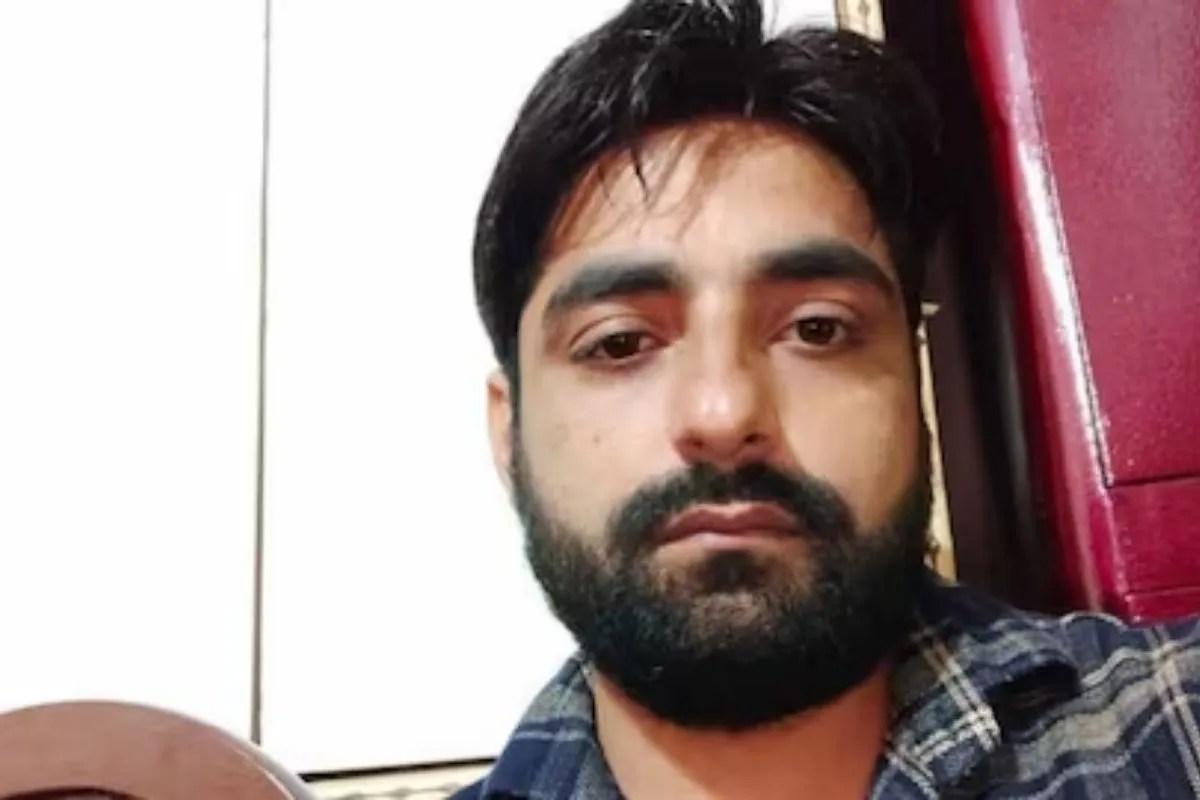 शिक्षा विभाग का करोड़पति चपरासी, तीन पत्नियां, तीनों के अकाउंट में करोंडो रुपए, 5.28 करोड़ का किया घोटाला