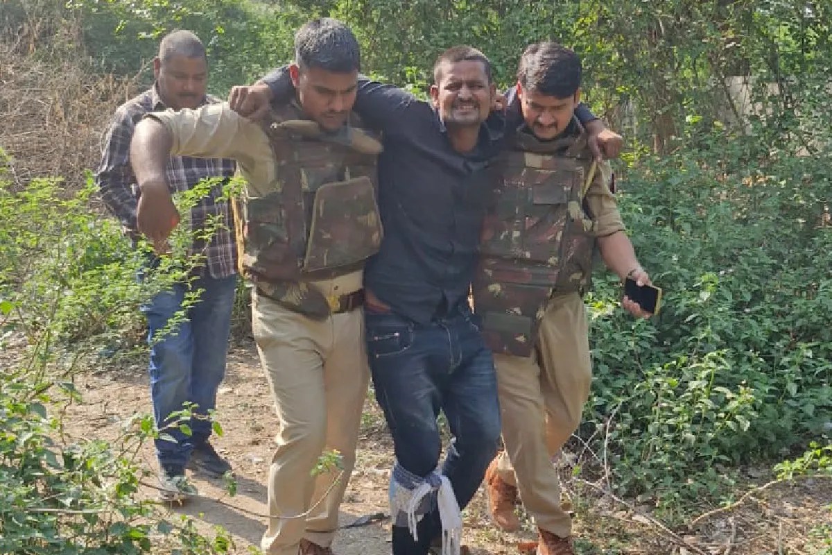 भरी दोपहरी में गरजी बनारस पुलिस की बंदूक, मुठभेड़ में गो-तस्कर घायल, 34 गोवंश बरामद