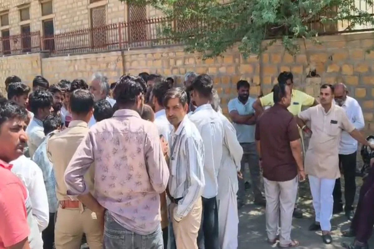 Jaisalmer Firing: घर में अकेली महिला की गोली मारकर हत्या, सिर में हो गया बड़ा छेद, गांव में फैली सनसनी