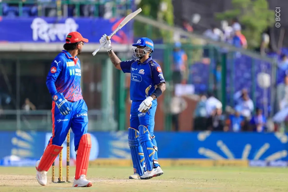 DC vs MI: दिल्ली कैपिटल्स की घटक गेंदबाजी, मुंबई इंडियंस को 162 रन पर रोका, सूर्यकुमार यादव ने जड़ा अर्धशतक