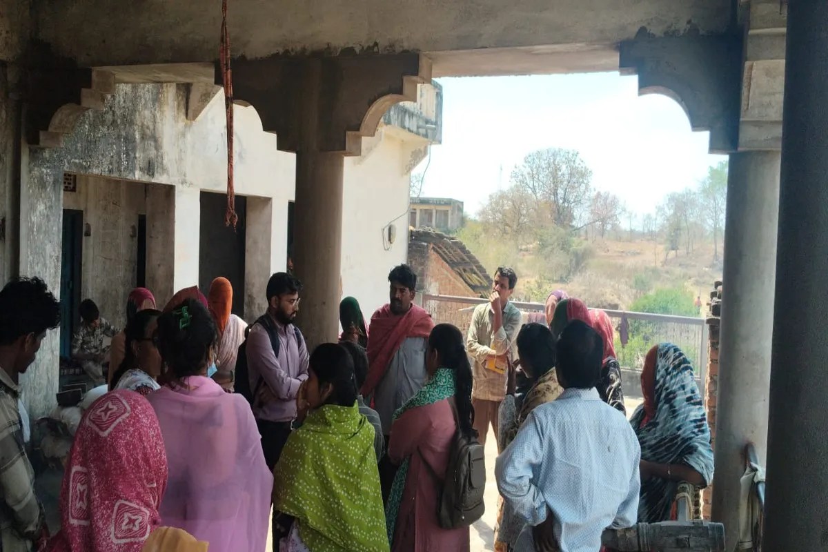 Udaipur: उदयपुर के 2 गांवों में दहशत, अज्ञात बीमारी से पांच मासूम बच्चों की मौत, मौके पर पहुंची मेडिकल टीम