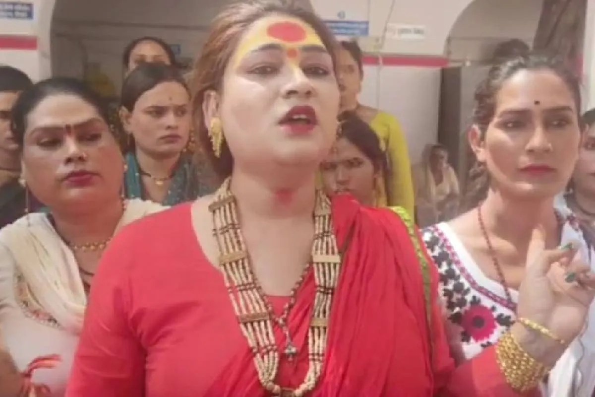 किन्नरों के क्षेत्र विवाद में किन्नर जगद्गुरु पहुंचे थाने, बोले-टीकमगढ़ की गद्दी तनु और सुनैना को