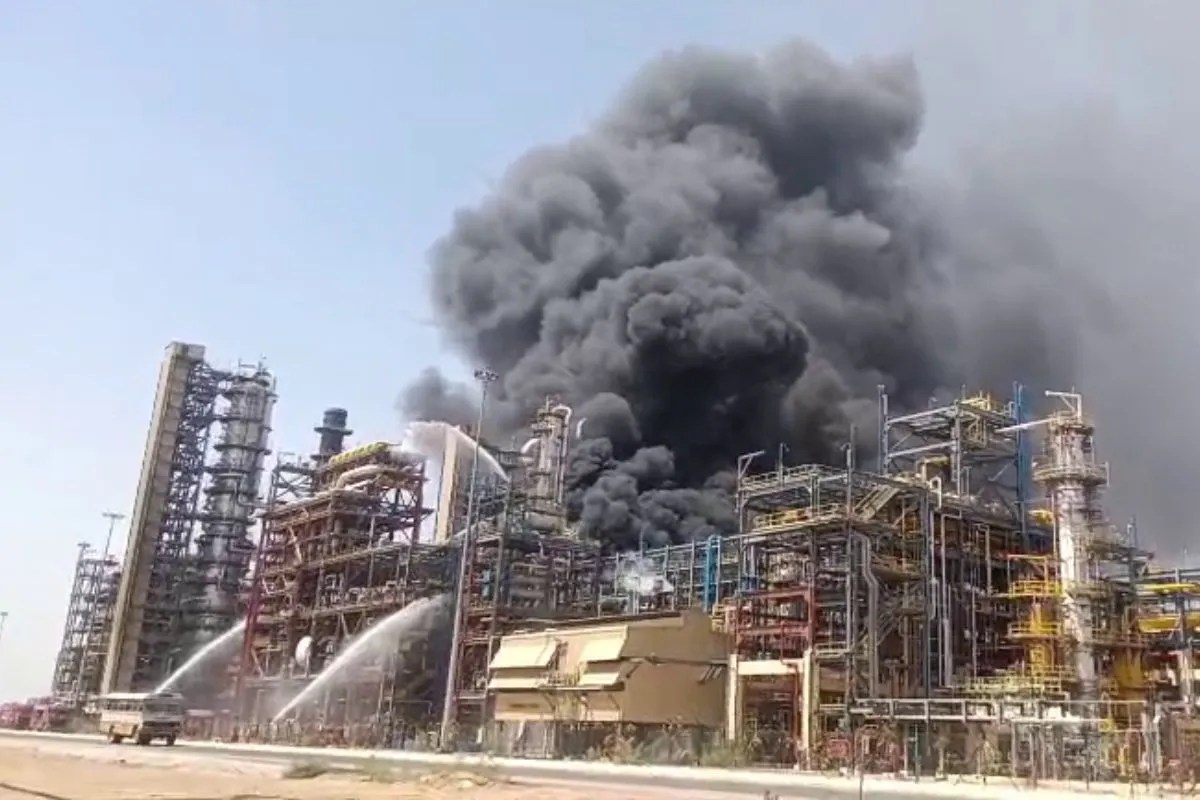 Pachpadra Refinery Fire: पचपदरा रिफाइनरी के सीडीयू-वीडीयू यूनिट में लगी भीषण आग, अब पीएम मोदी के दौरे पर  संशय