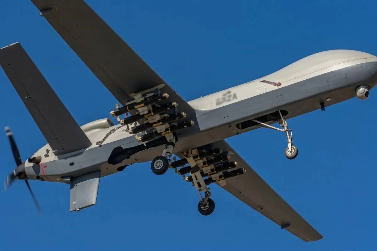 ईरान का सैयद 107 ड्रोन से इजरायल और अमेरिकी मिलिट्री एयरबेस पर हमला 