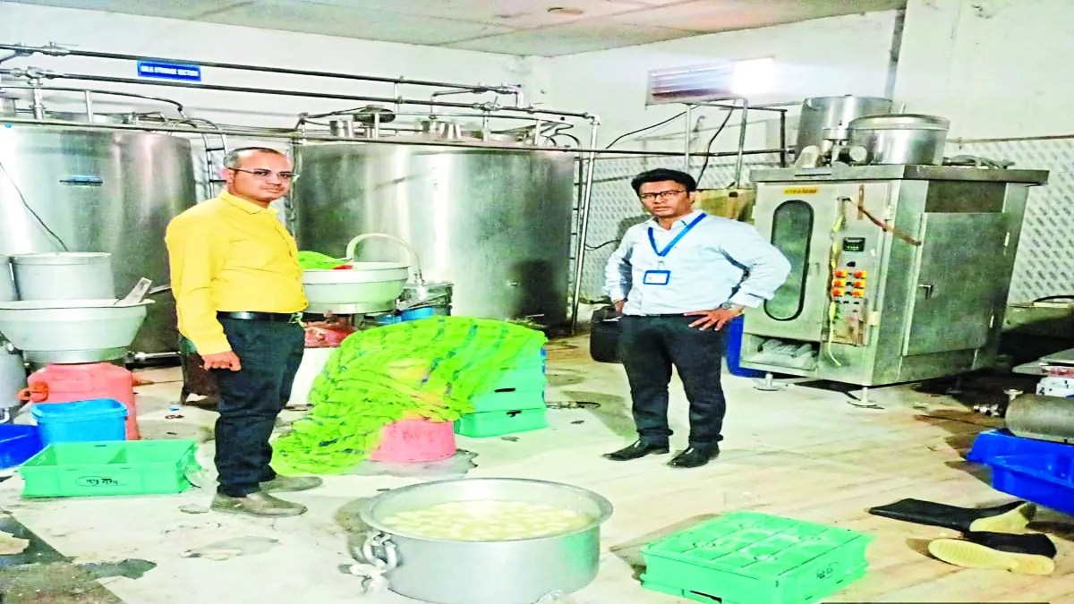 सेहत से खिलवाड़ : राजहरा की दो डेयरी का दूध अमानक, तीन पानी फैक्ट्रियों को नोटिस