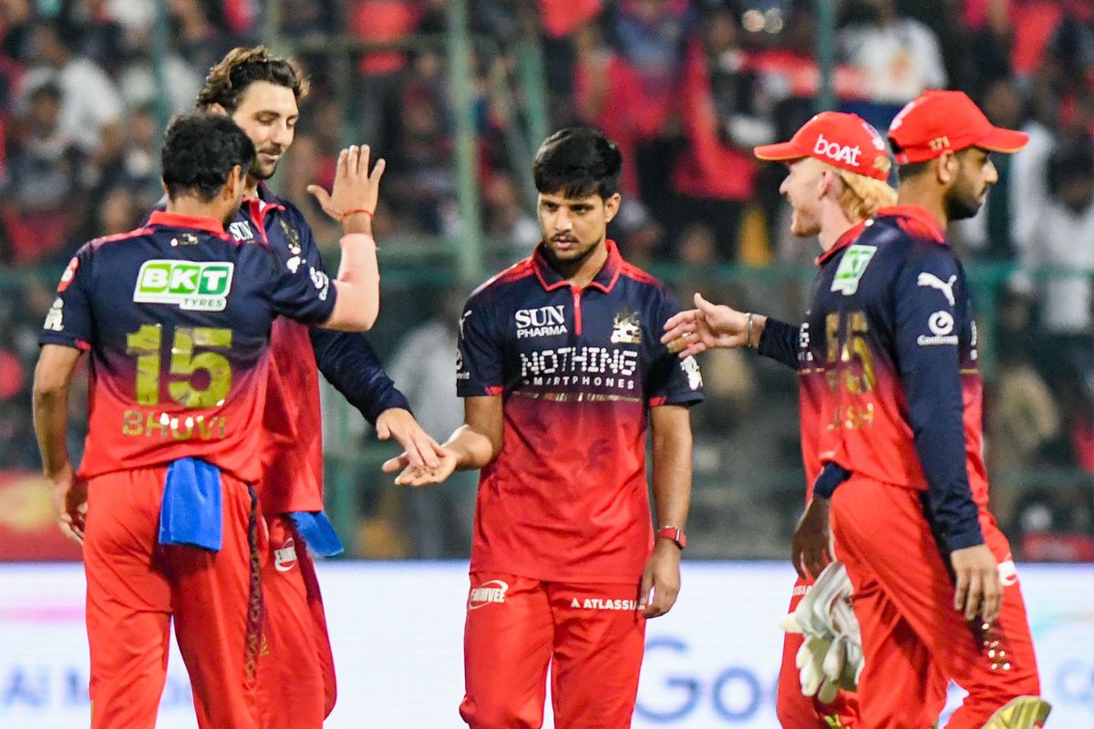 GT vs RCB: गुजरात टाइटंस के लिए डेब्यू करेंगे जेसन होल्डर, बेंगलुरु की प्लेइंग 11 से फिल साल्ट बाहर