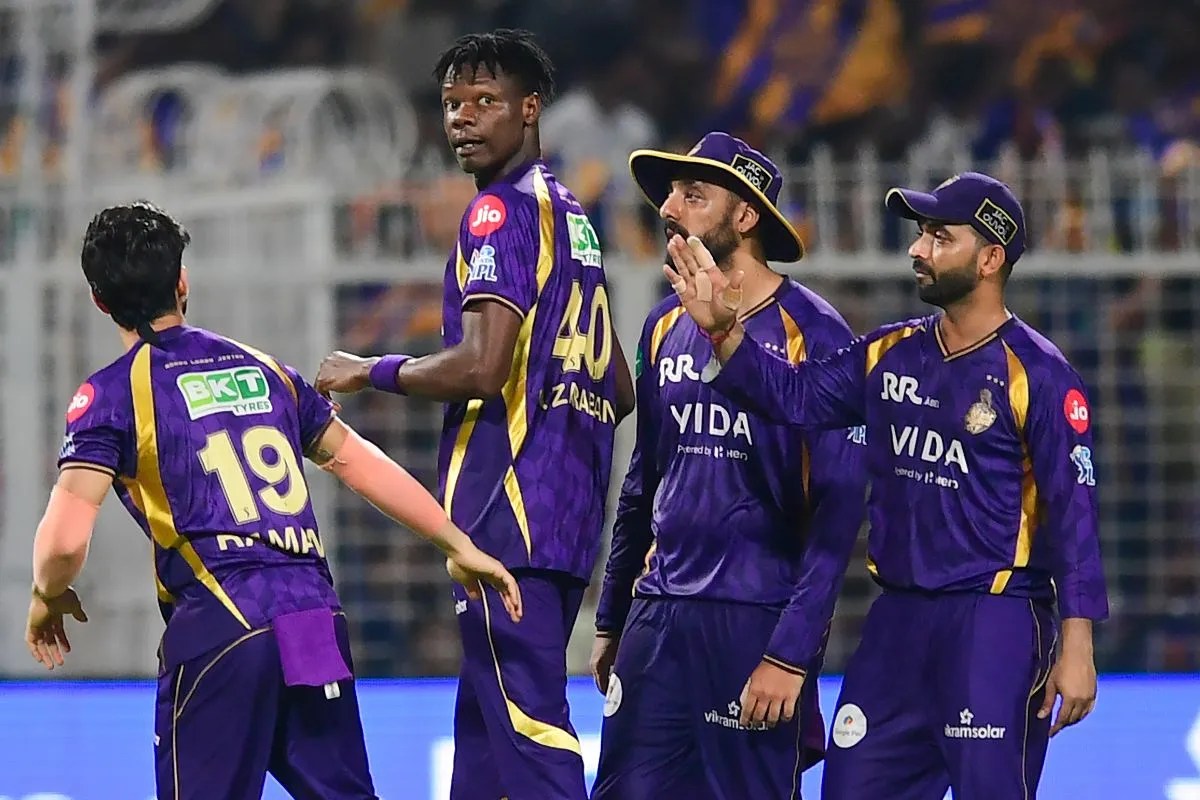 KKR के इस खिलाड़ी के खिलाफ PCB ने लिया बड़ा एक्शन, लगाया 2 का बैन, जानें क्या है पूरा मामला