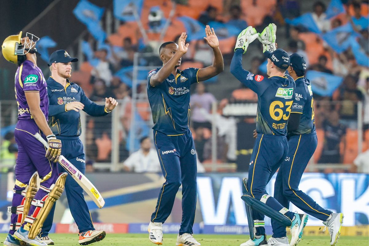 KKR के खिलाफ कहर बनकर टूटे रबाडा और सिराज, 7 बल्लेबाज नहीं छू पाए दहाई का आंकड़ा