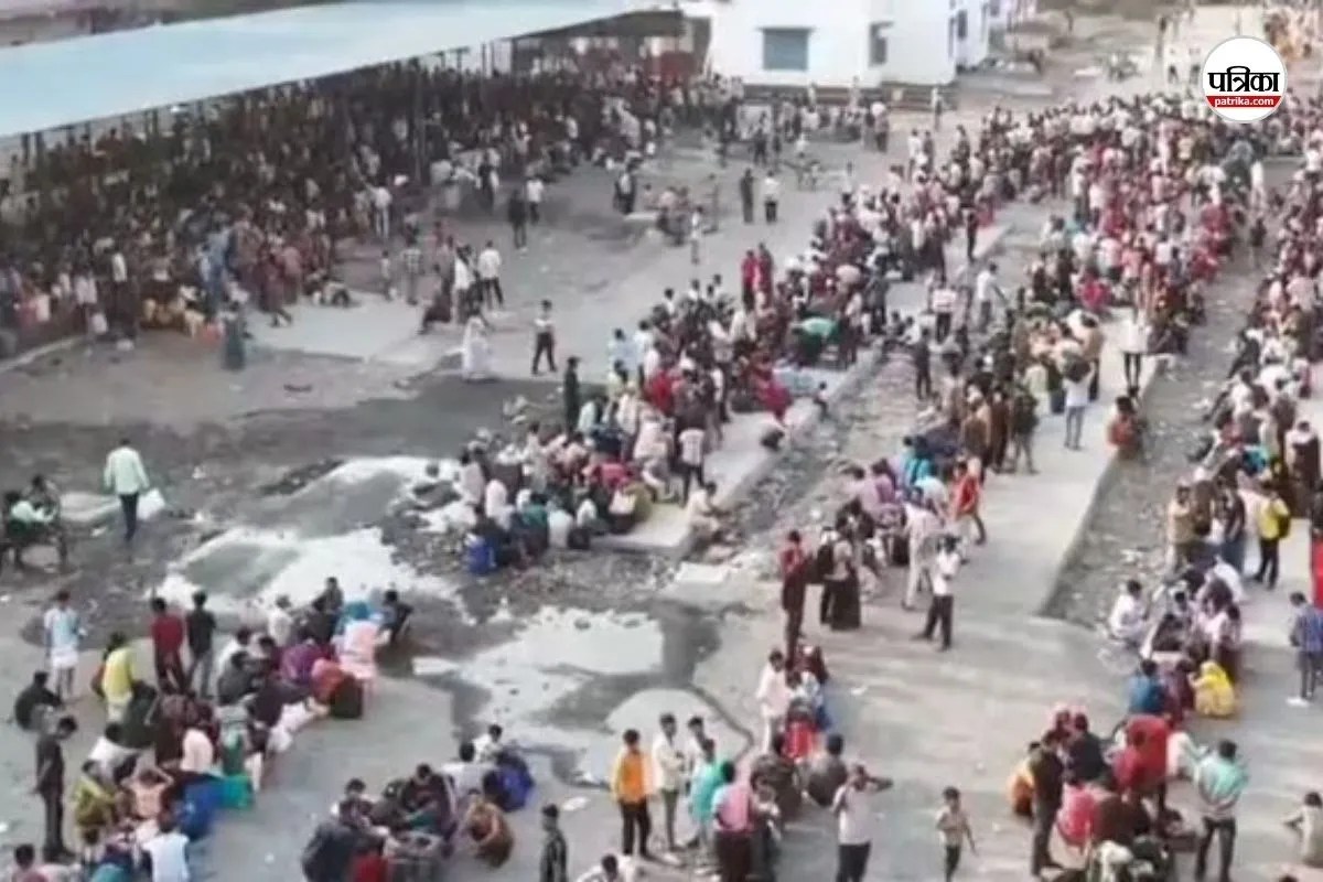 ‘अब नहीं आऊंगा’ सूरत रेलवे स्टेशन पर अफरातफरी, घर लौटते लोगों पर लाठीचार्ज, Video वायरल