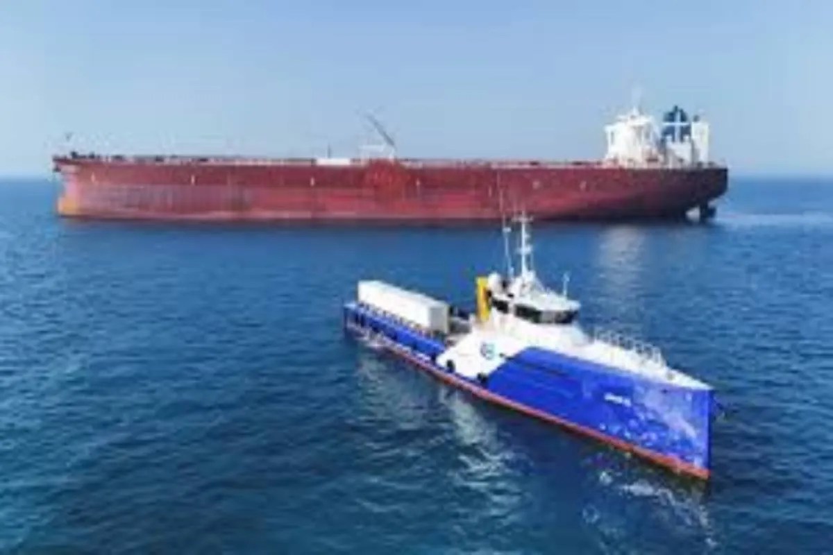 ट्रंप के एक्शन से भड़का तेहरान: ओमान की खाड़ी में दागे ड्रोन, कच्चे तेल के दाम में लगी जबरदस्त आग