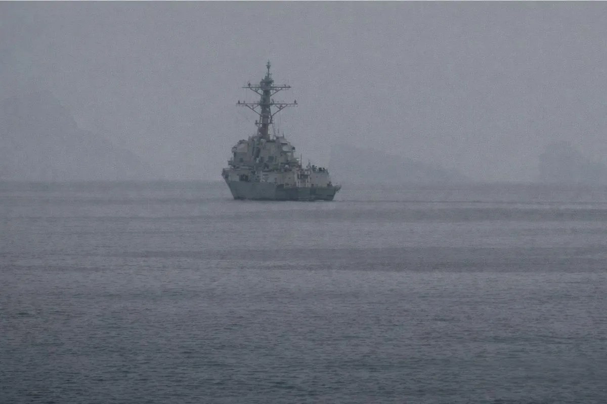 होर्मुज में अमेरिका का बड़ा ऑपरेशन शुरू, माइन हटाने उतरे US Navy के युद्धपोत